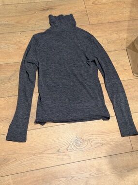 H&M grey turtle neck top